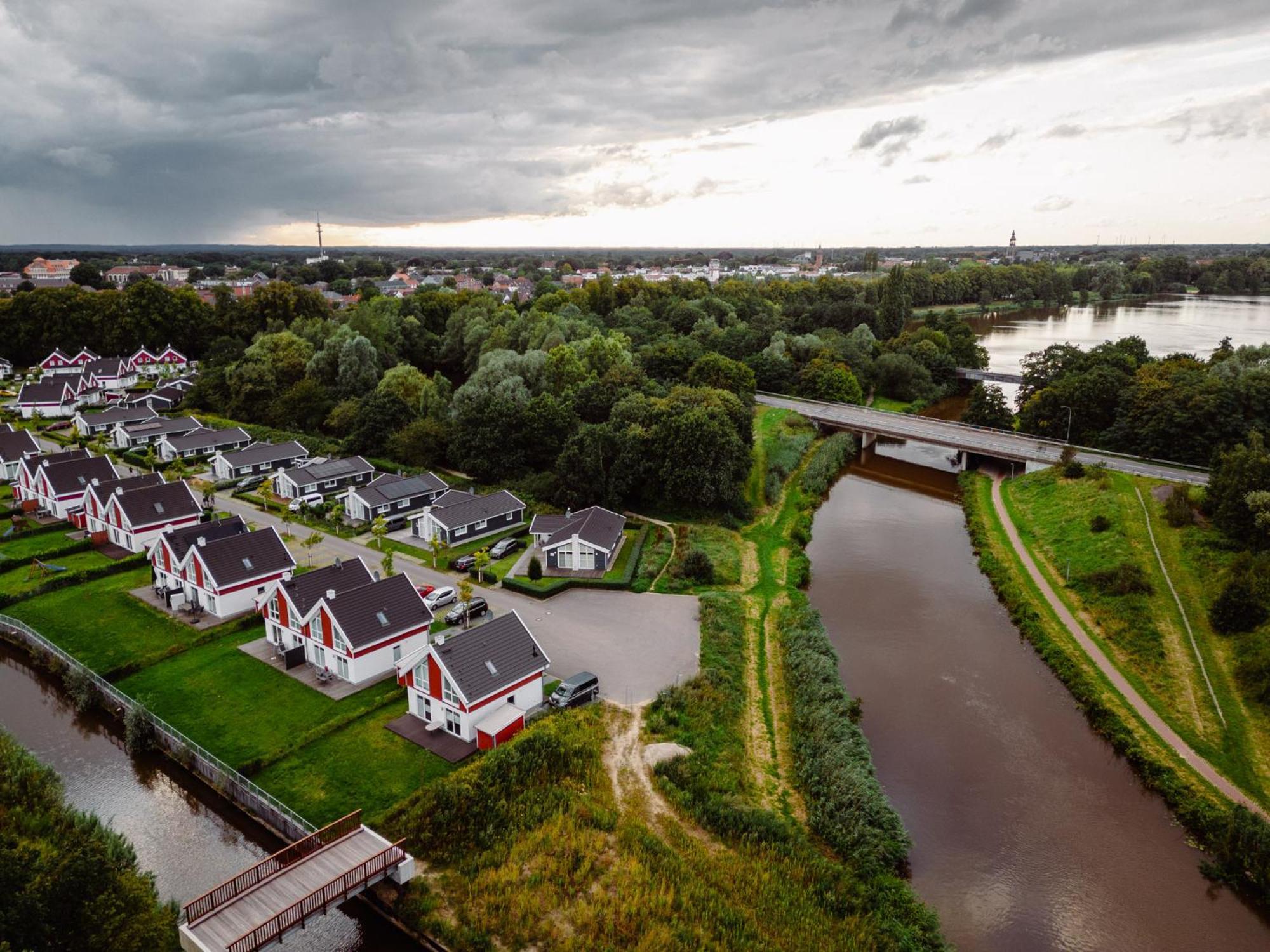 Ferienhaus Nordhorn - Haus Am See Buitenkant foto