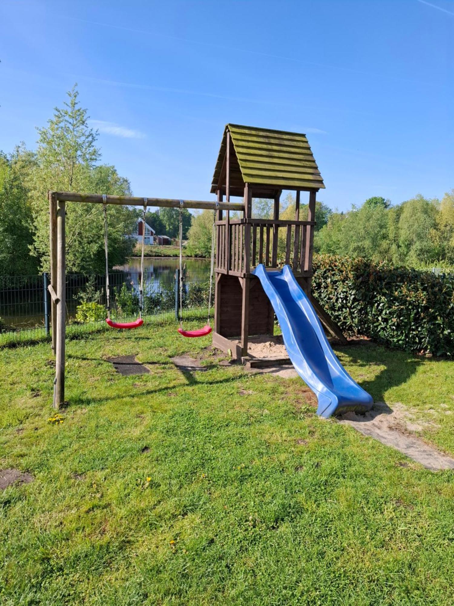 Ferienhaus Nordhorn - Haus Am See Buitenkant foto